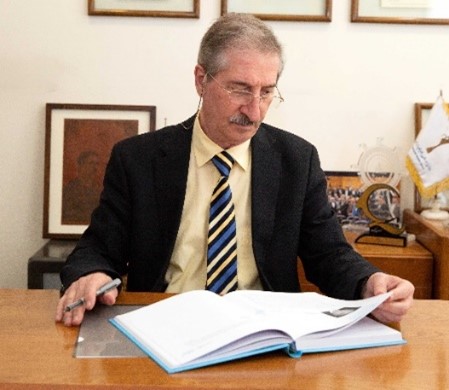 فرزین انتصاریان، رئیس انجمن مدیریت کیفیت ایران