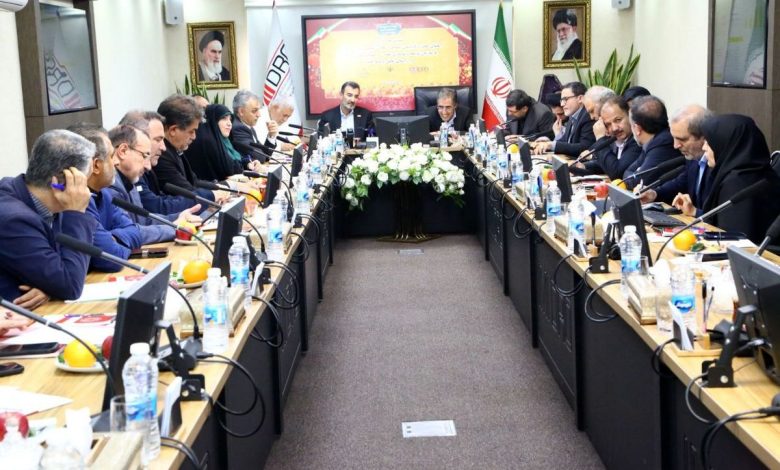 نشست کمیسیون صنایع و ایمیدرو