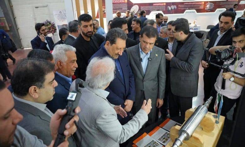 وزیر صمت در نمایشگاه صنعت و معدن