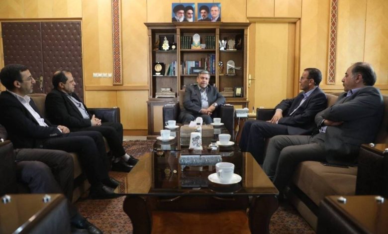 یگانه