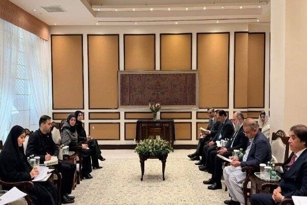 فرزانه صادق، وزیر راه و شهرسازی