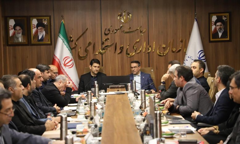 ستار هاشمی وزیر ارتباطات و فناوری اطلاعات