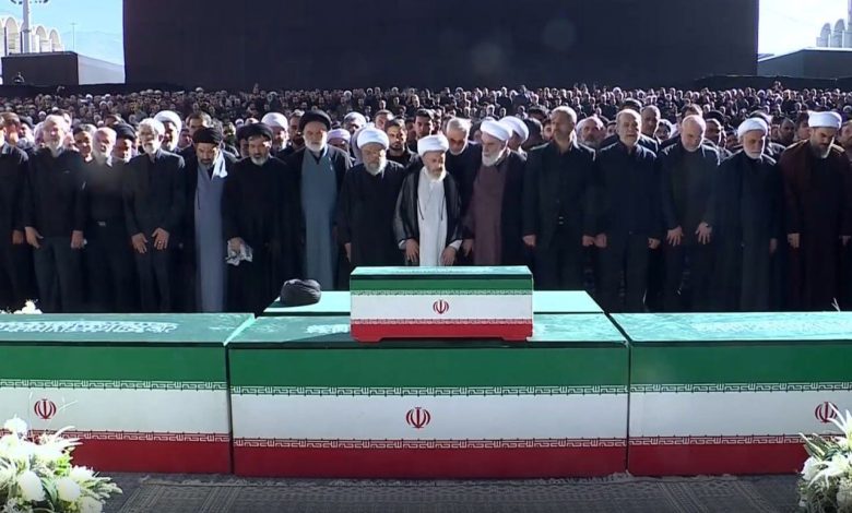 نماز رهبر شهید