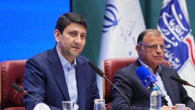 وزیر ارتباطات و فناوری. ستار هاشمی