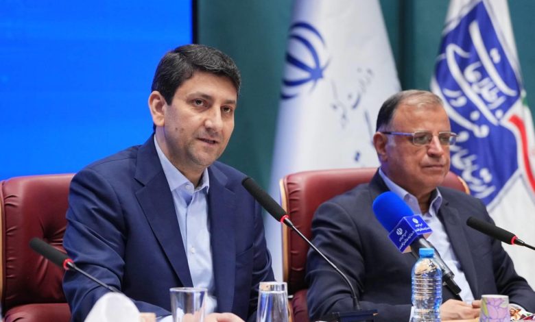 وزیر ارتباطات و فناوری. ستار هاشمی