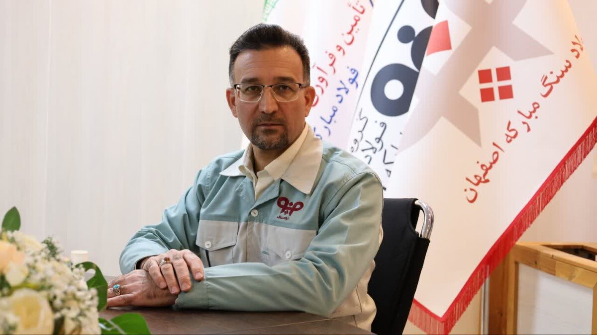 فولاد سبز بر شانه‌های آهک و دولومیت