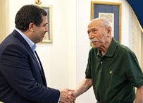 تقدیر علی نصیریان از خدمات بیمه آسیا به هنرمندان